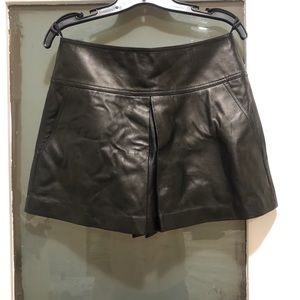 Lamb skin leather skirt